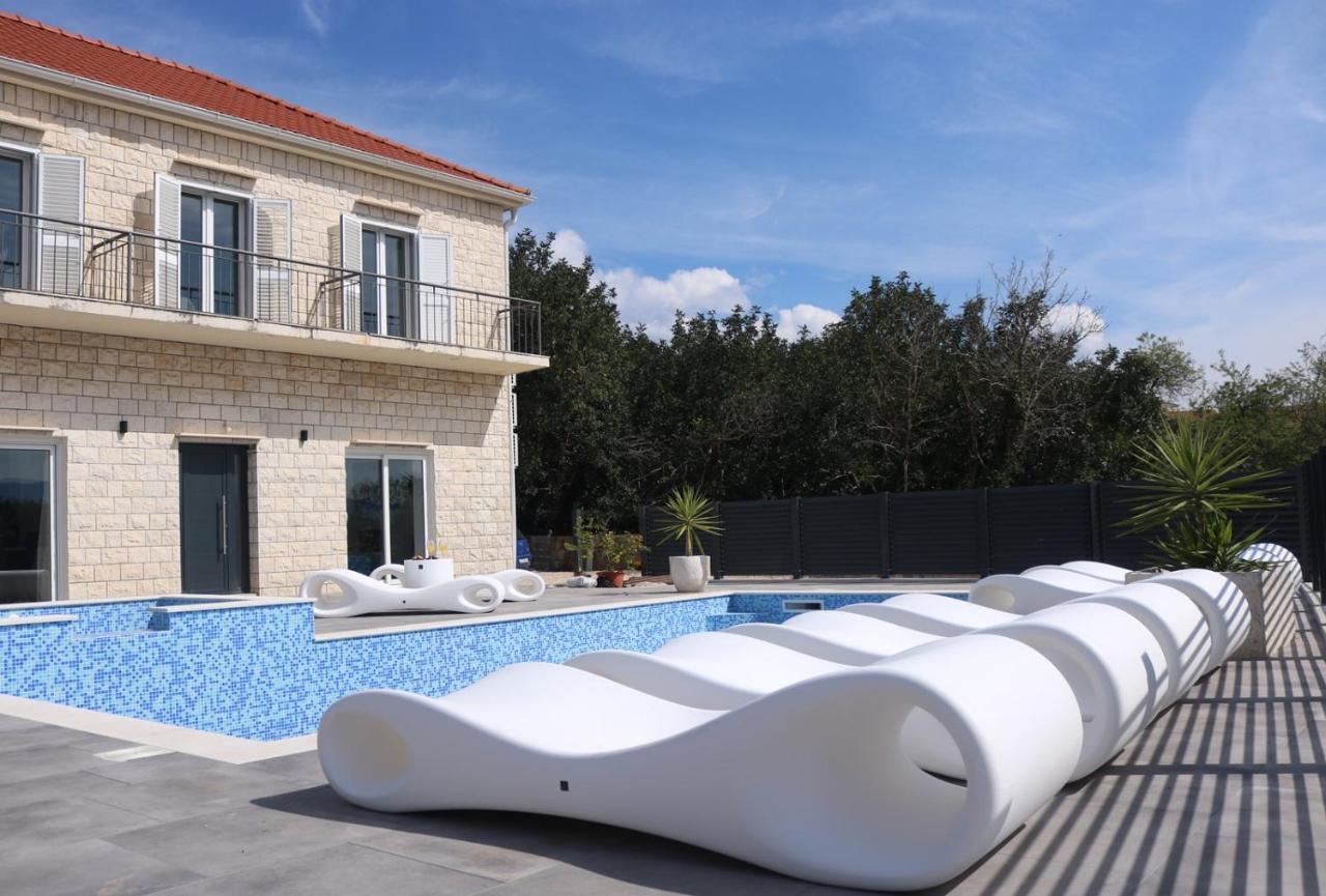 Vila Stipe Luxury On Hvar Sucuraj